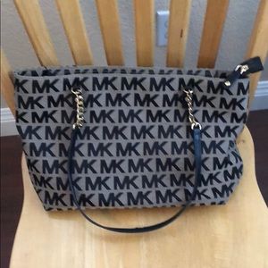 Michael Kors purse